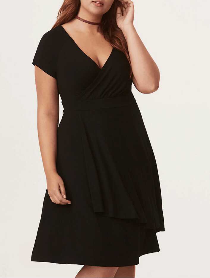 Top 5 Plus-Size Little Black Dresses - Mommyhooding