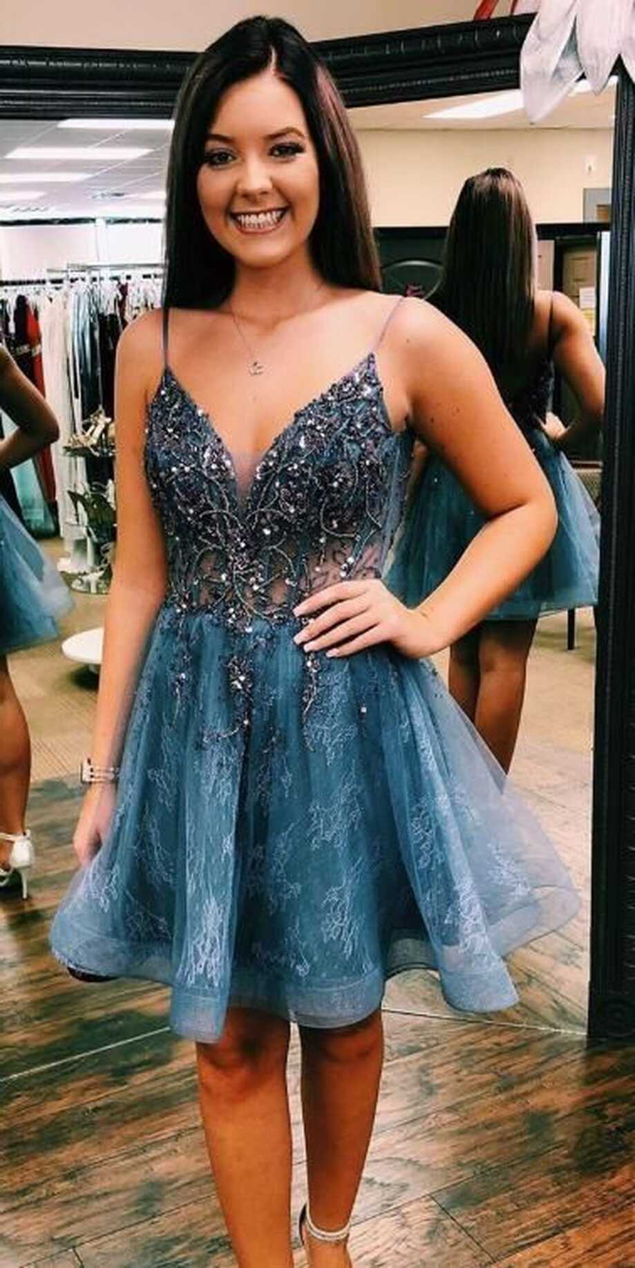 Trendy Short Prom Dresses for a Stylish Night