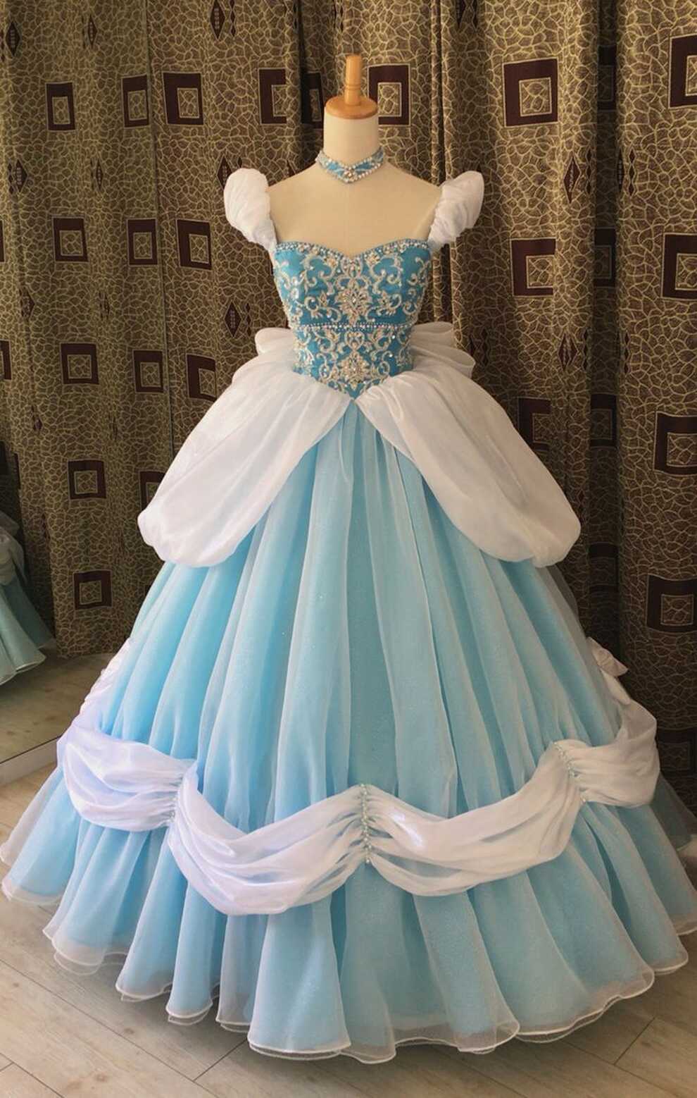 Unique and Fabulous Princess Ball Gown Wedding Dresses Designs Ideas