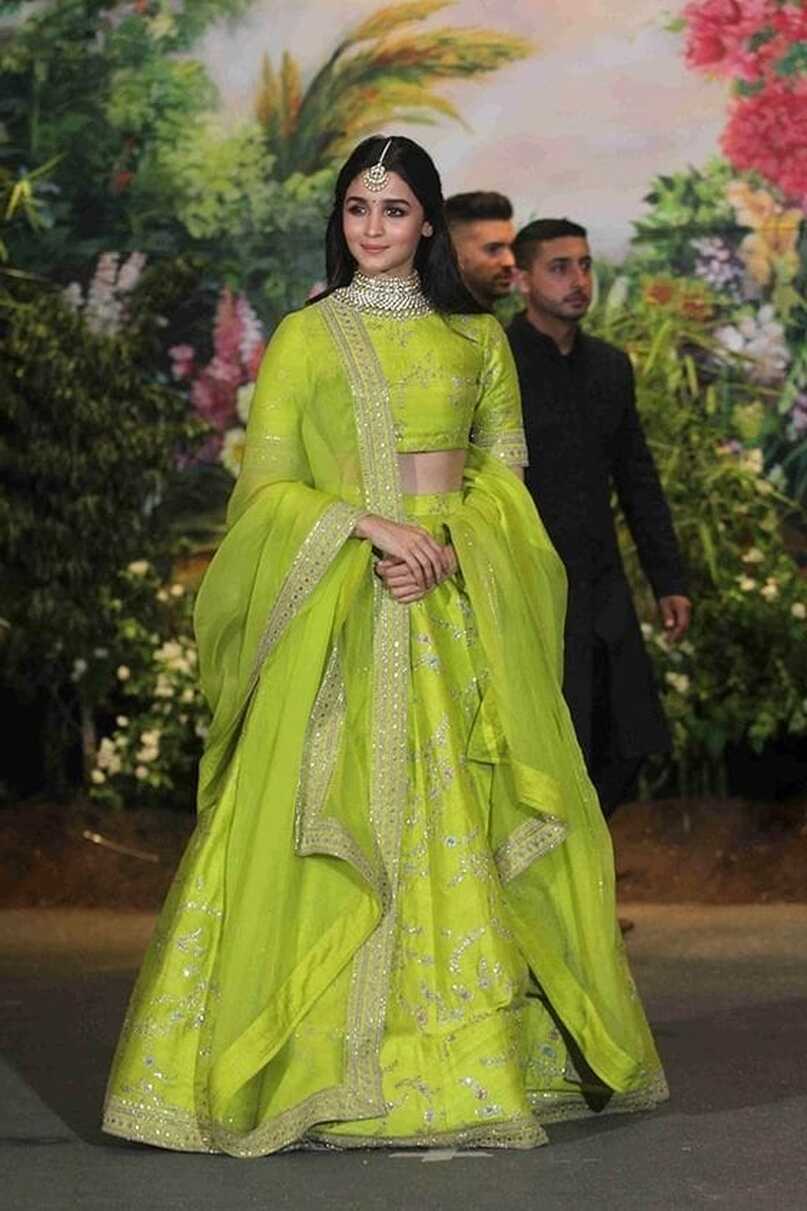 Vibrant Lime Green Outfits For Brides To Rock At Their Mehendi ...