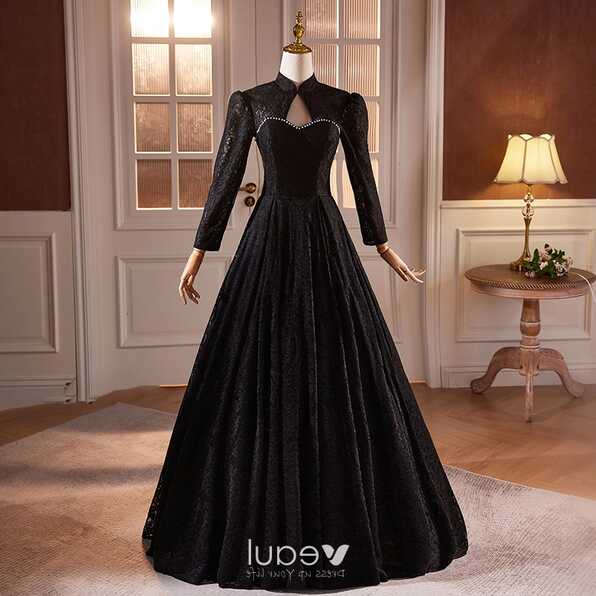 Vintage / Retro Black Lace Winter Prom Dresses 2024 A-Line ...