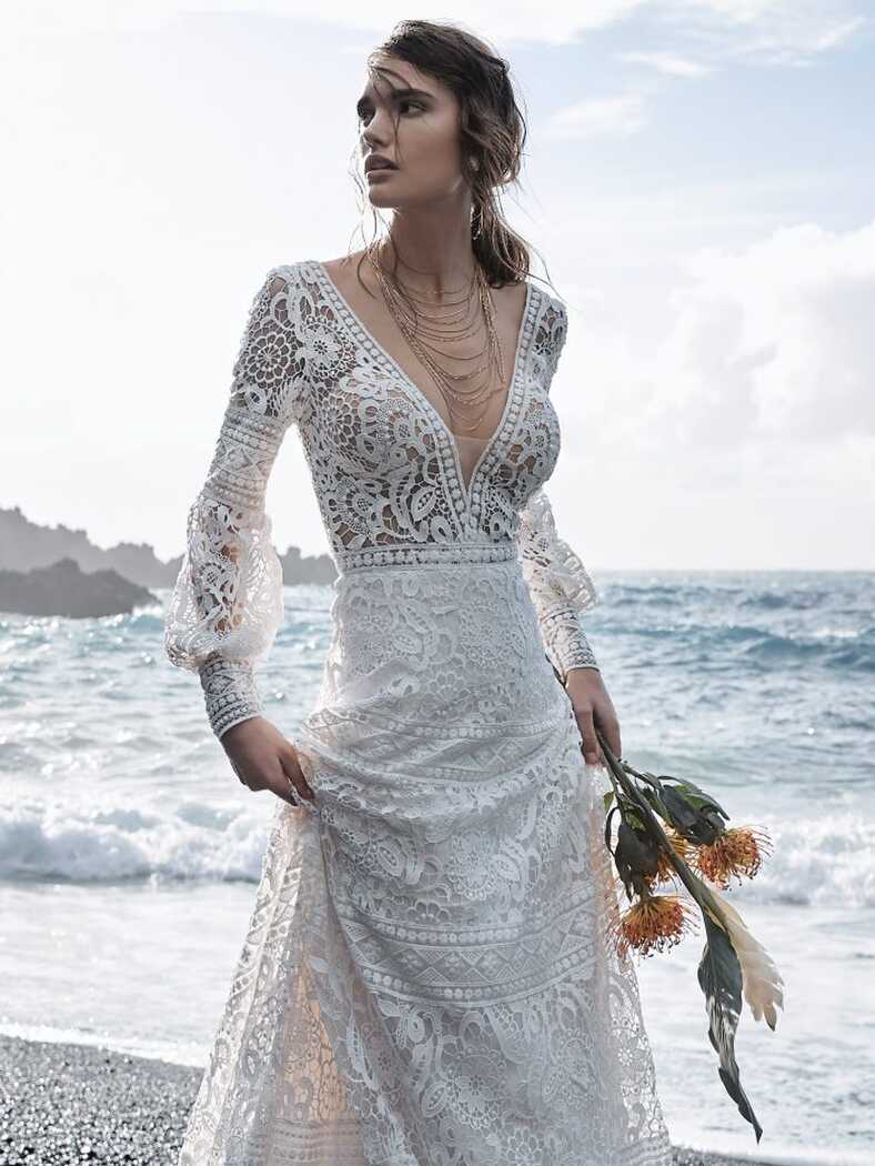 Vintage Lace Wedding Dresses for a Timeless Bridal Look