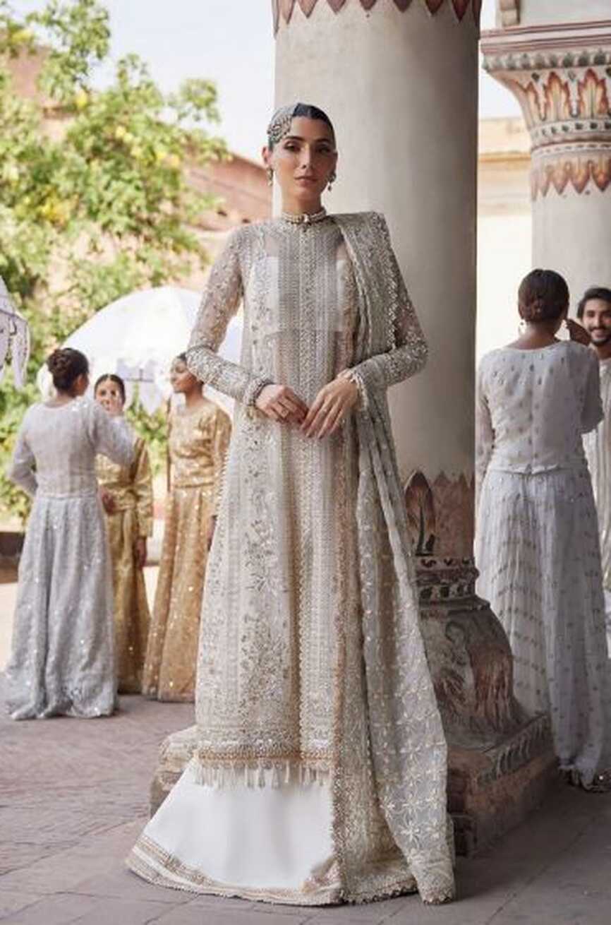 Wedding Clothes of Pakistani Designers &amp; Indian Wedding Dresses