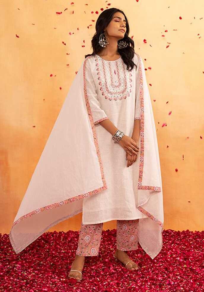 White Ethnic Wear - Buy Indian Designer White Ethnic Wear Online ...