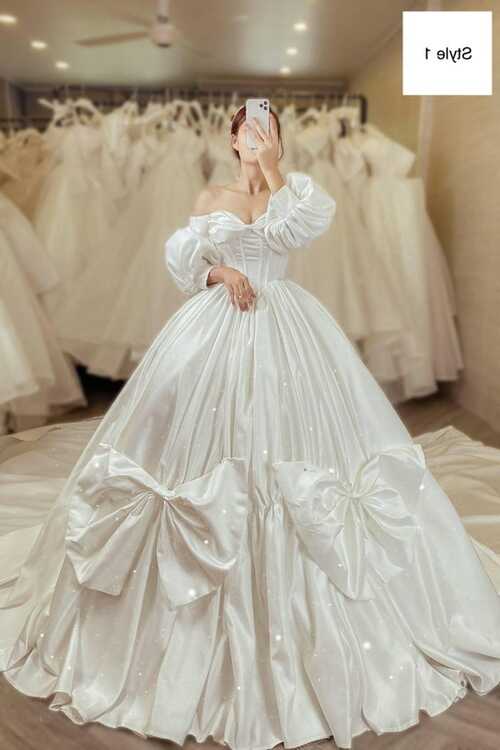 White Princess Long or Short Sleeves Satin Ball Gown Wedding Dress ...