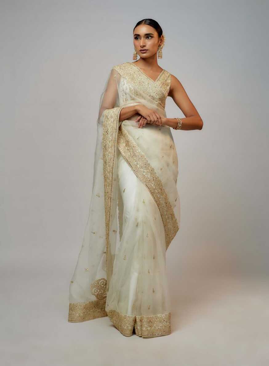 White maahi sari and blouse | Indian dresses traditional, Saree ...