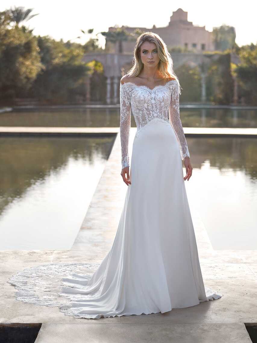 Winter Wedding Dresses For Romantic Brides | Pronovias