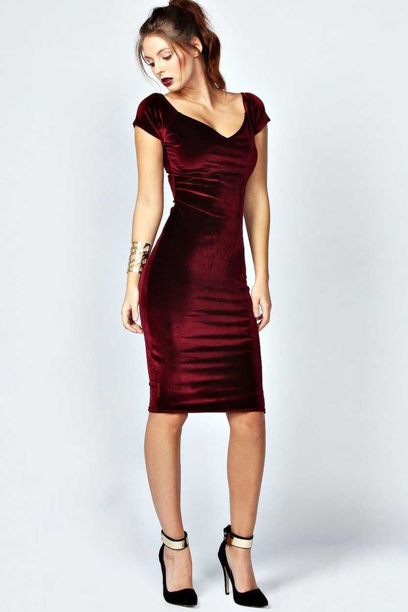 Women&#39;s Burgundy Velvet Bodycon Dress, Black and Gold Suede Pumps ...