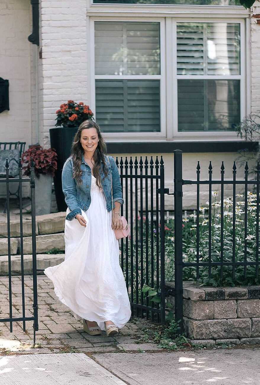 outfit-ideas-white-maxi-dress-denim-jacket-blush-pink-handbag- A ...